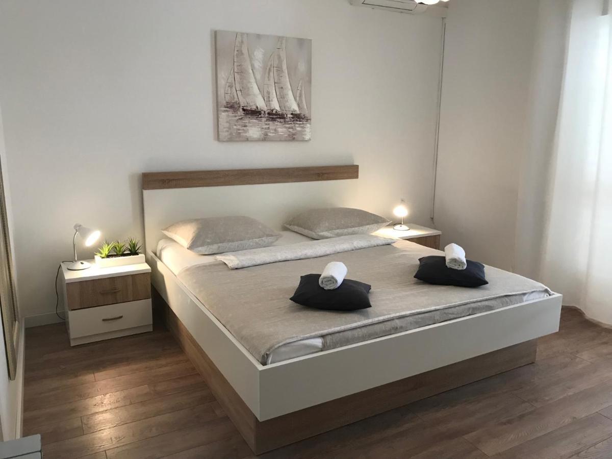 Apartment & Rooms Riva ヴォディツェ エクステリア 写真